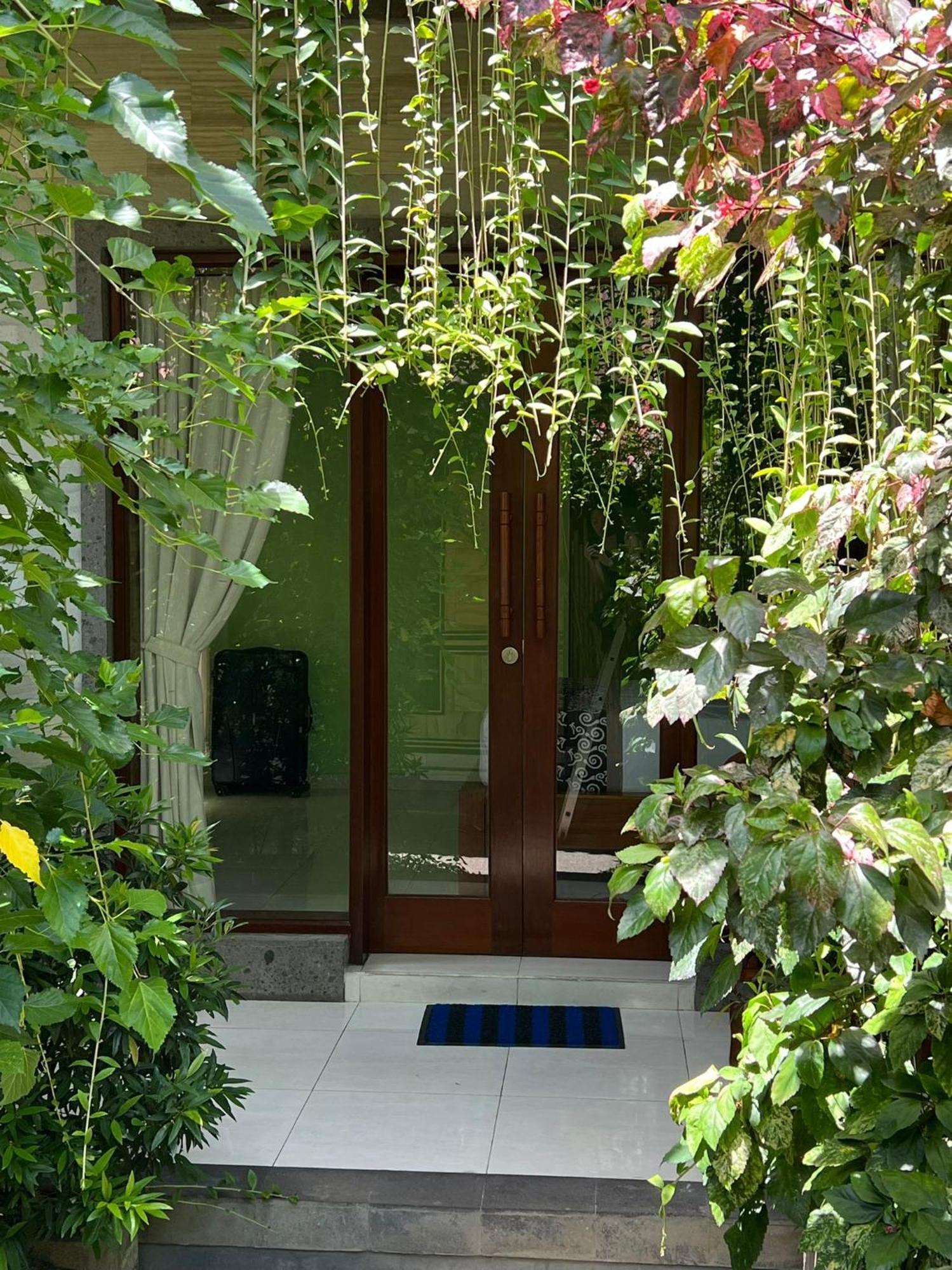 Отель Sudiana House Убуд Экстерьер фото